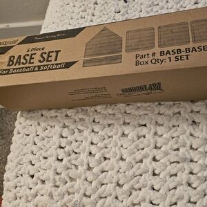 Go Sports 5 Piece Base Set. New